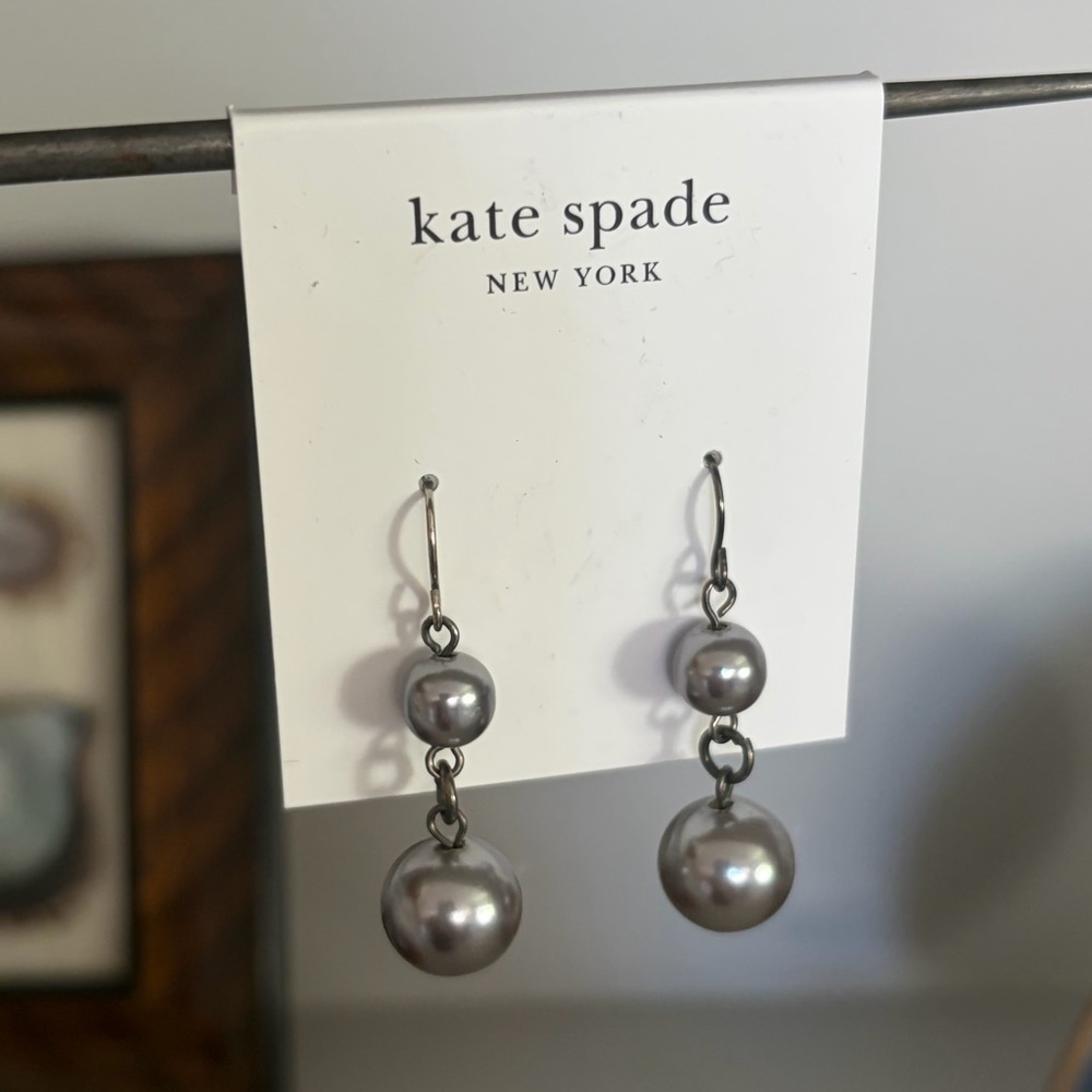 Kate Spade Silver Grey Pearl My Love Dangle Drop Earrings NWT Luxury RARE